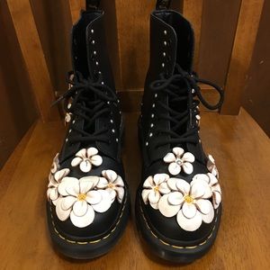Dr Martens Shoes Dr Martens 1460 Pascal 3d Flower Boots 9